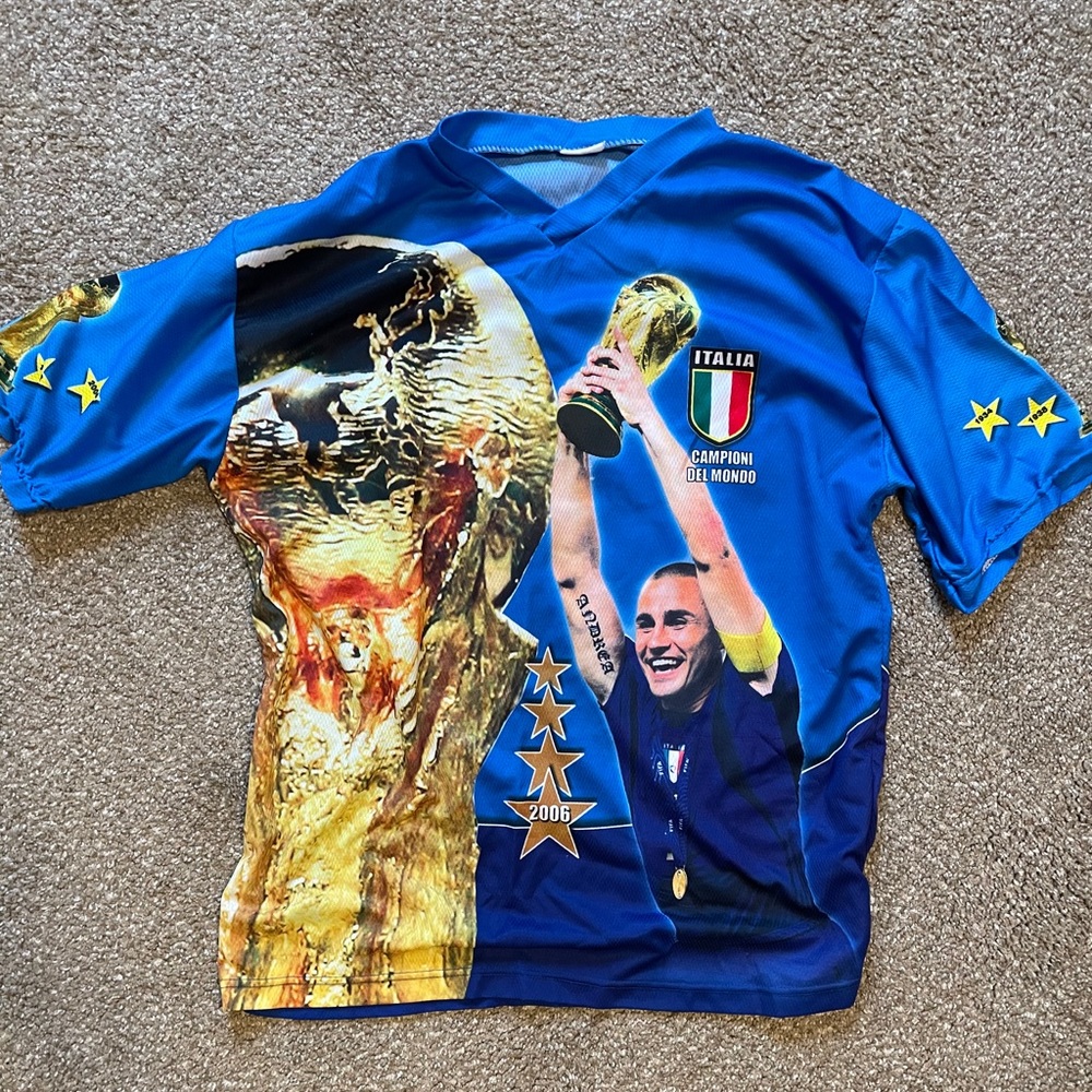 Italy World Cup soccer jersey